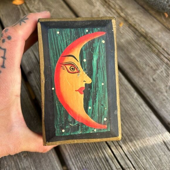 Artistic Moon Face Box Trinket Decor - Orange and Green- Whimsy Goth 90s Vintage - Picture 7 of 13